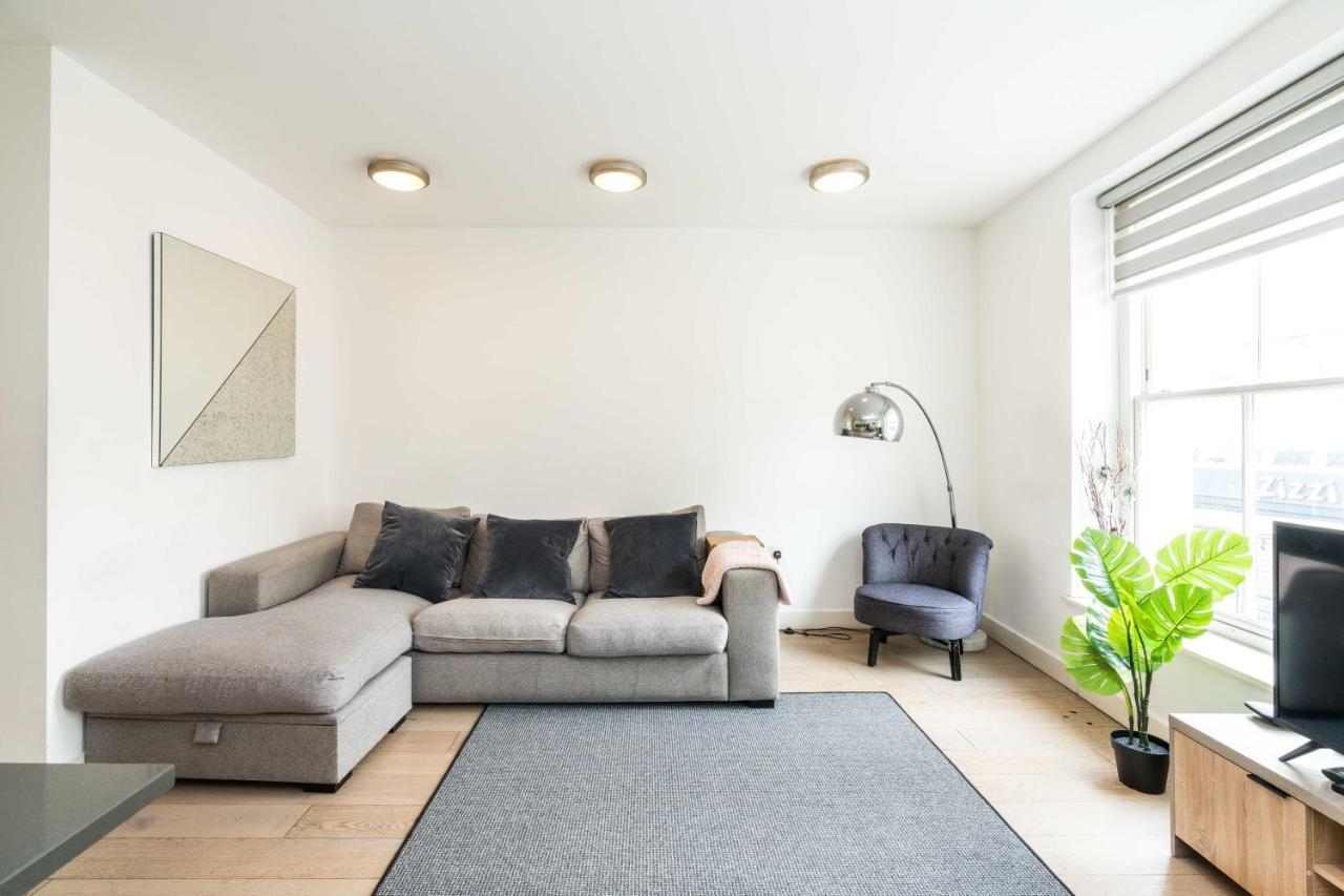 Spacious 2 Bedroom / Earls Court / Kensington Лондон Екстериор снимка