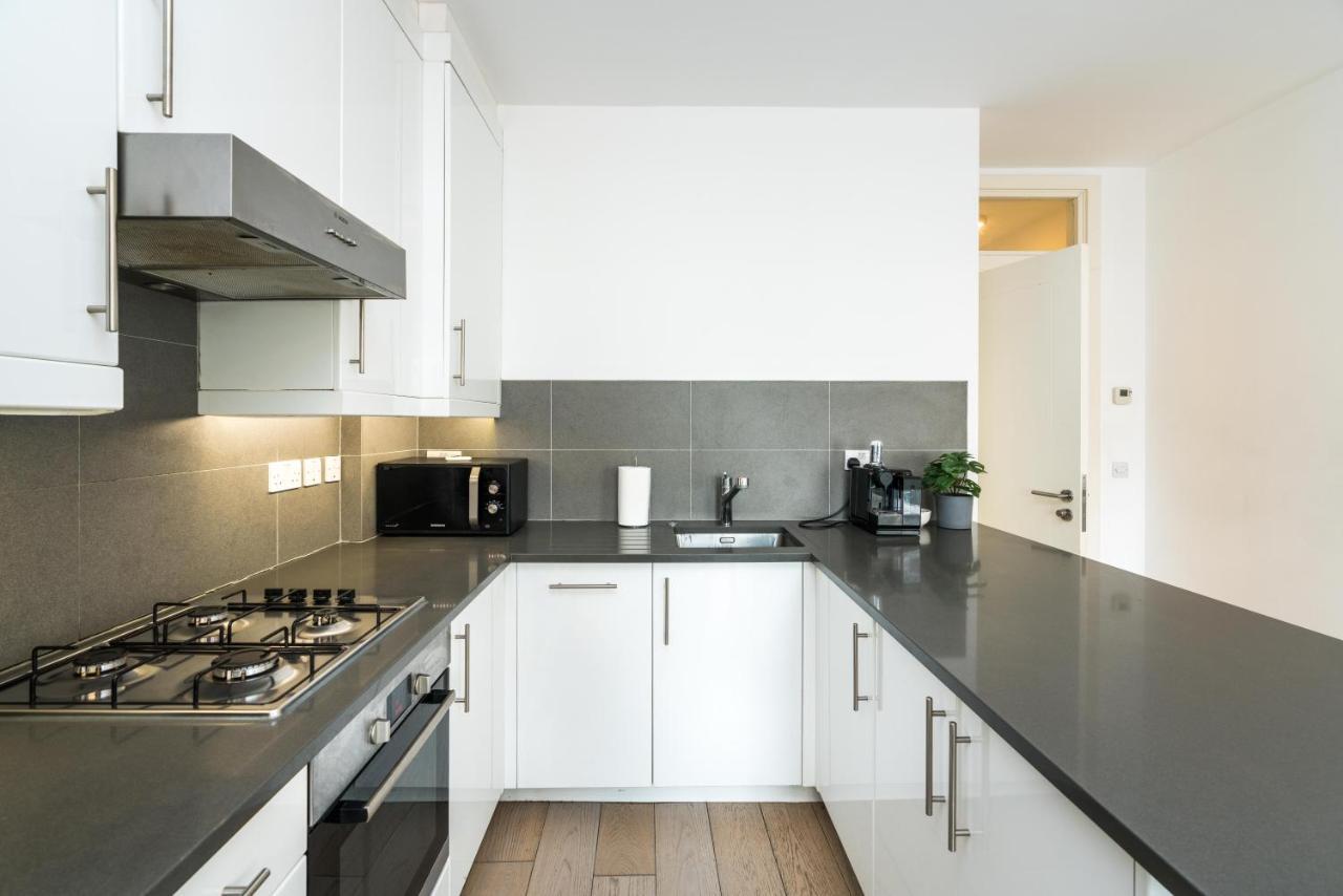 Spacious 2 Bedroom / Earls Court / Kensington Лондон Екстериор снимка